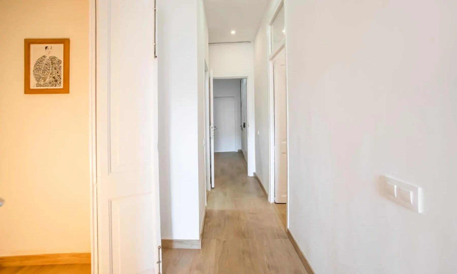 Апартаменты 2Esc1067 - Magnific 2Br Flat In The Gothic Distric Барселона 0*,  Испания